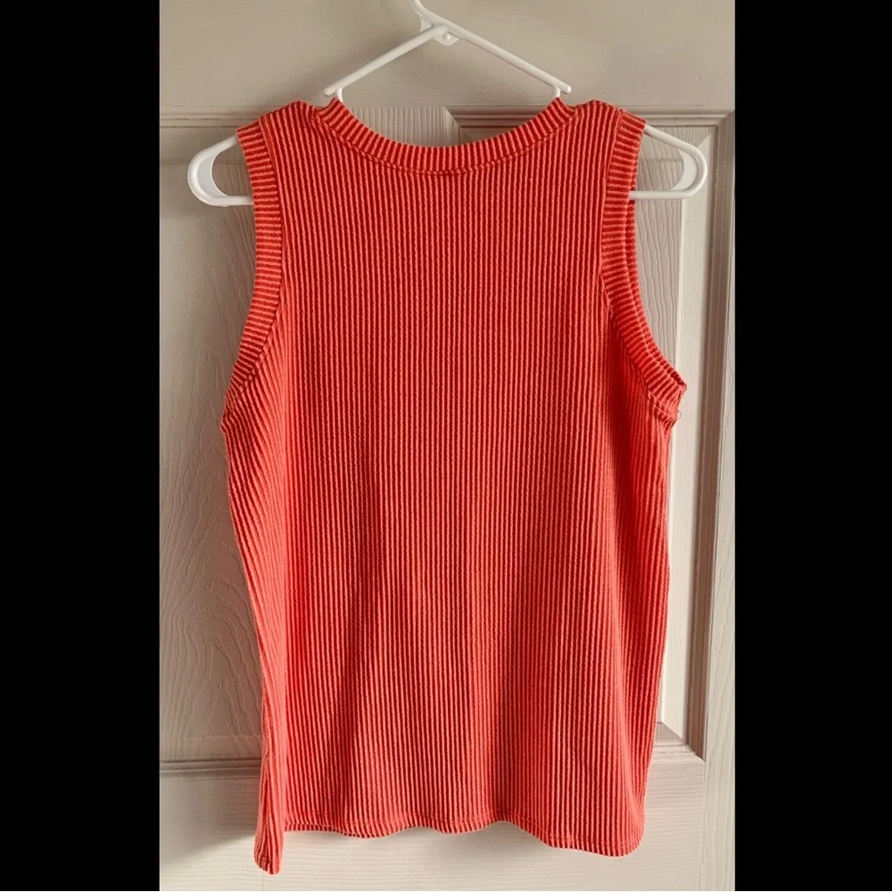 NWT Ribbed Tank - Picture 2 of 3